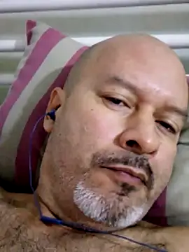 Juan 45 online show from May 28, 1:20 pm