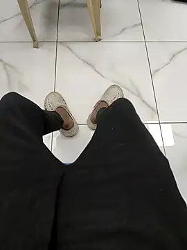 raamcxy online show from December 13, 2:43 am