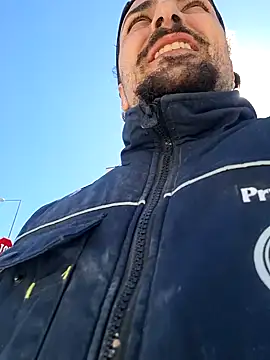 salvat22 online show from March 18, 11:22 am