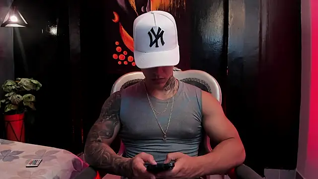 Flynn Riider online show from March 23, 5:30 pm