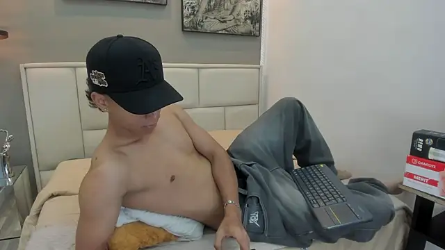 ricky backus online show from April 7, 9:04 pm