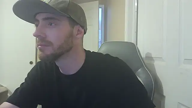 Huntzg23 online show from May 22, 5:23 am