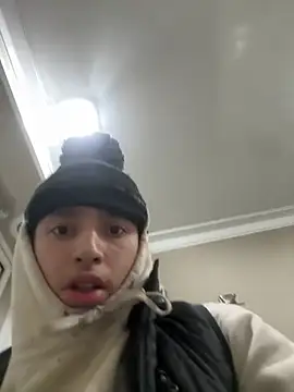 qbaby96 online show from December 23, 3:18 am