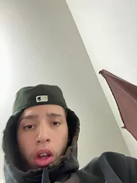 qbaby96 online show from February 6, 11:48 pm