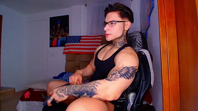 DennisWalkerr online show from July 11, 11:51 pm