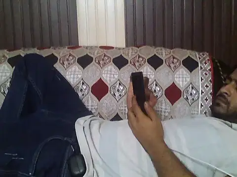 indihotguy online show from May 22, 1:10 am