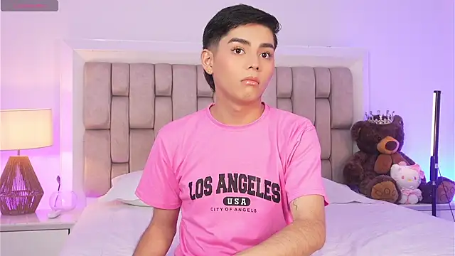 Maxi little online show from March 5, 8:05 pm