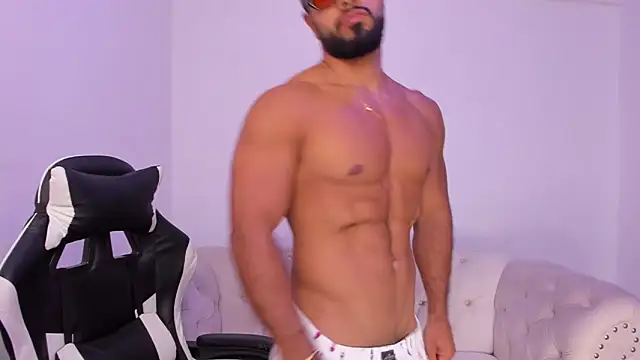 Santiago huntt online show from March 11, 9:22 pm