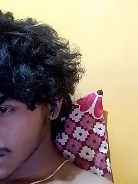 CosmicEmuu online show from February 6, 7:18 pm