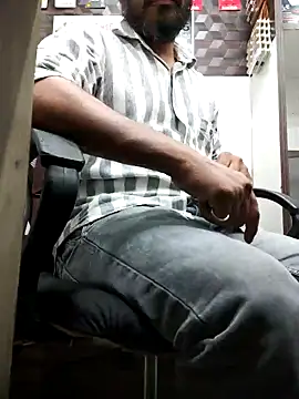 RaviRoy2326 online show from February 5, 3:53 pm