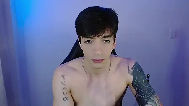 H3ll B0I online show from March 30, 3:51 am