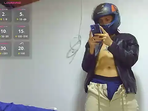 Keiviid online show from April 12, 2:26 am