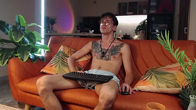 William Henry  online show from April 16, 2:17 pm