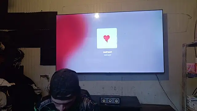 nuttyking2022 online show from November 12, 4:13 pm