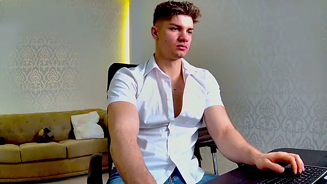 MaxKaiden online show from March 3, 7:16 am