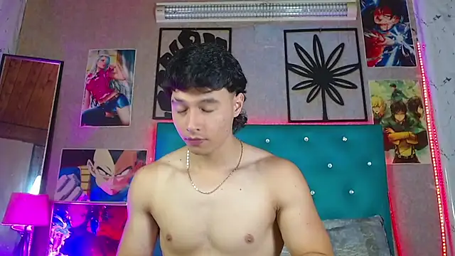 LiamAndrewzz online show from May 23, 7:36 am