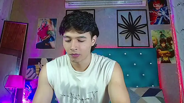 LiamAndrewzz online show from July 13, 4:03 am