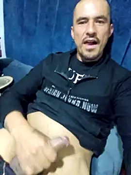 Iuver online show from March 25, 10:47 pm