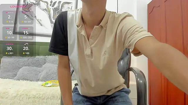 Johann sex online show from April 9, 5:30 pm