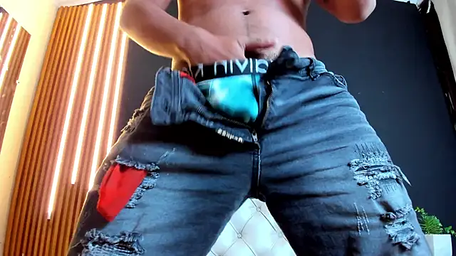 mike  cute online show from February 24, 1:21 pm