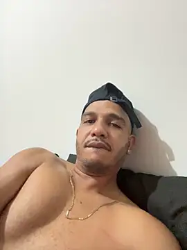 Lindp190194 online show from December 5, 10:28 pm