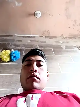 crisssalazar online show from February 8, 5:17 pm