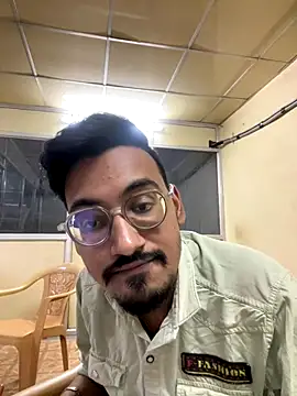 hypersexdriveboi online show from December 17, 3:30 pm