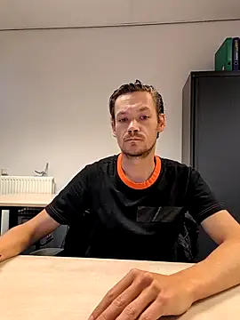 arnoanro online show from June 15, 7:22 am