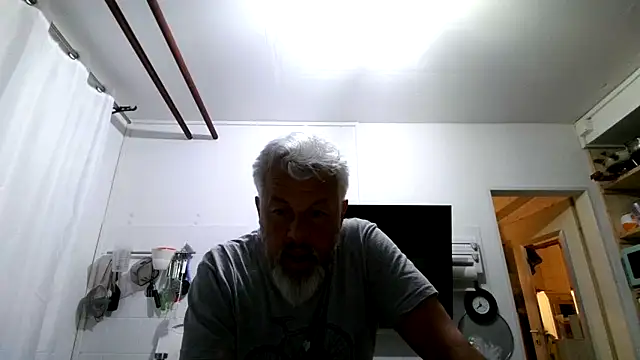 Berg Boy online show from March 15, 10:38 pm