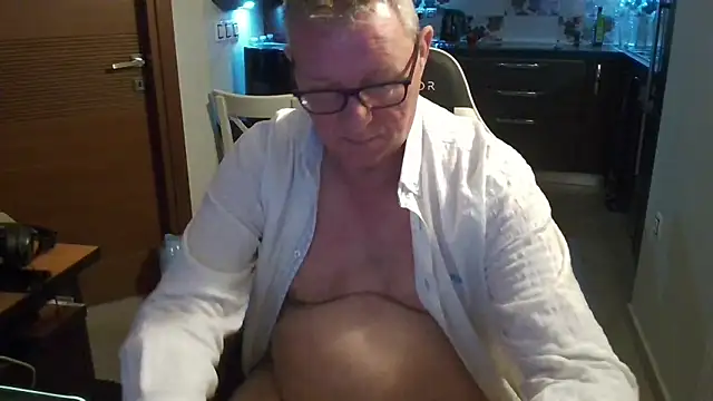 JamesBauer online show from March 6, 5:04 am