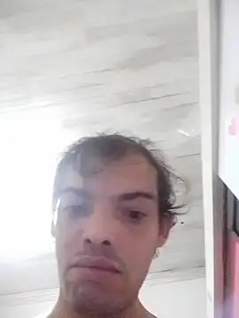 GuilhermeYuree online show from March 13, 7:38 am