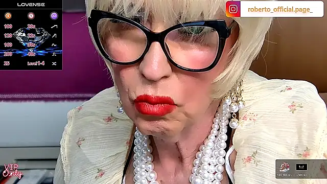 ROBY SWEETHOT online show from April 18, 9:47 pm