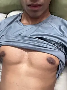 alwayshotandbig online show from March 12, 6:15 pm