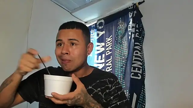  Logan Colton  online show from March 7, 7:55 pm