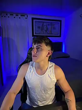 Justin trevor1 online show from March 17, 6:38 am