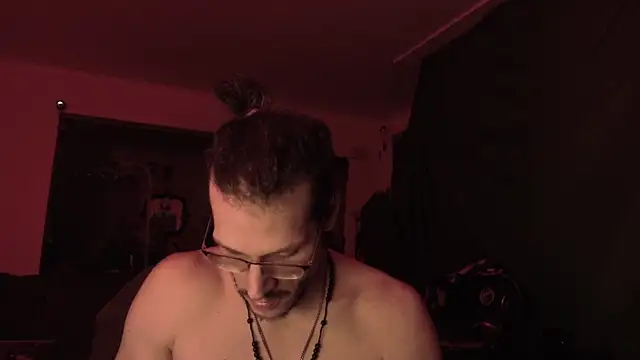 MasterDaddyCool online show from March 4, 9:38 am