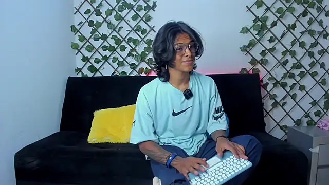 dreyk20 online show from June 22, 7:18 pm