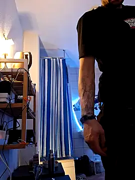 a7ex online show from December 18, 11:30 pm