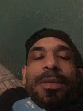 BEBE5757 online show from March 15, 11:40 am