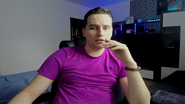 romiosabrino online show from March 7, 2:26 pm