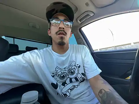 bigdickkane300 online show from June 15, 10:13 pm