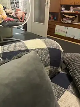 krasiviq94 online show from March 26, 1:43 am