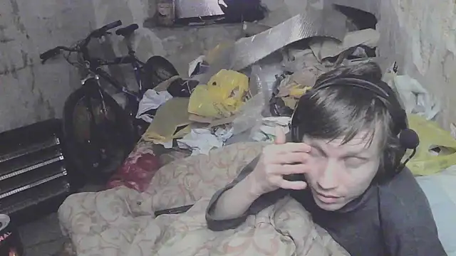 makarov1993 online show from May 8, 5:52 am