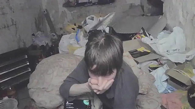 makarov1993 online show from May 27, 9:17 am