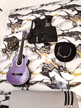 Hiroshi Shen online show from February 1, 12:59 pm