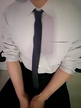 111owo111 online show from March 30, 12:39 pm