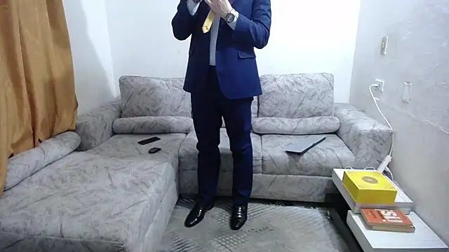 Victor Maitland online show from March 27, 9:05 pm