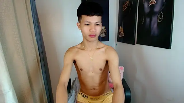 crazyasiantwink online show from December 19, 7:11 pm