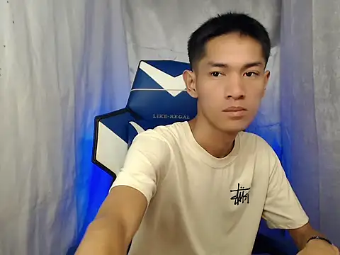 riks tyler online show from May 31, 7:37 pm