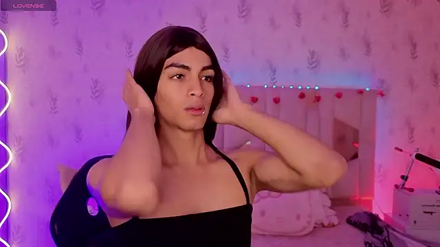 LIHIAN TAY online show from March 8, 12:20 pm